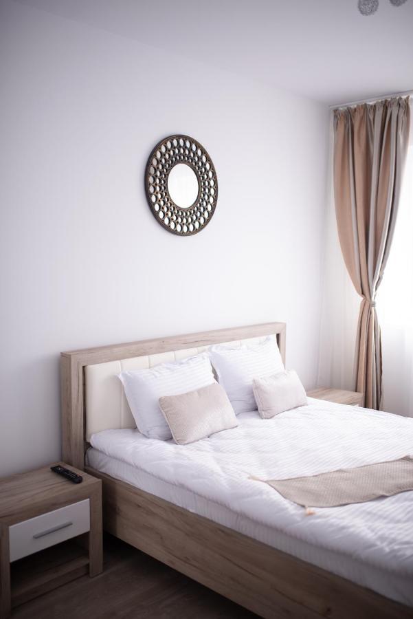 Apartament Denissia Oradea Exterior photo